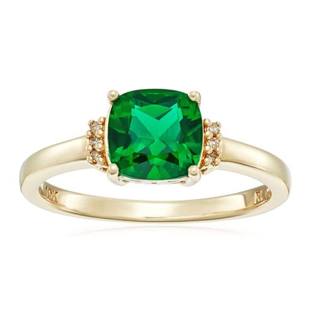 Emerald Ring with Diamonds