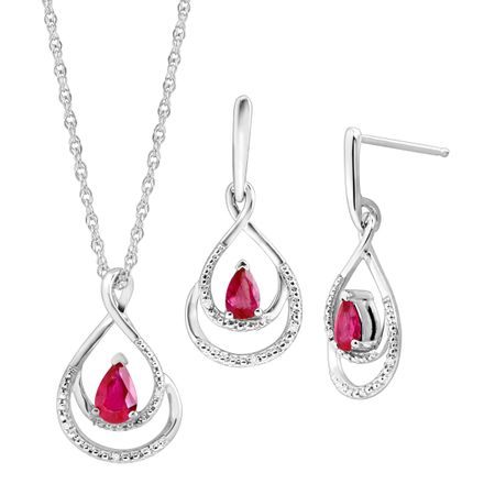 1 1/10 ct Ruby Pendant & Earrings Set with Diamonds