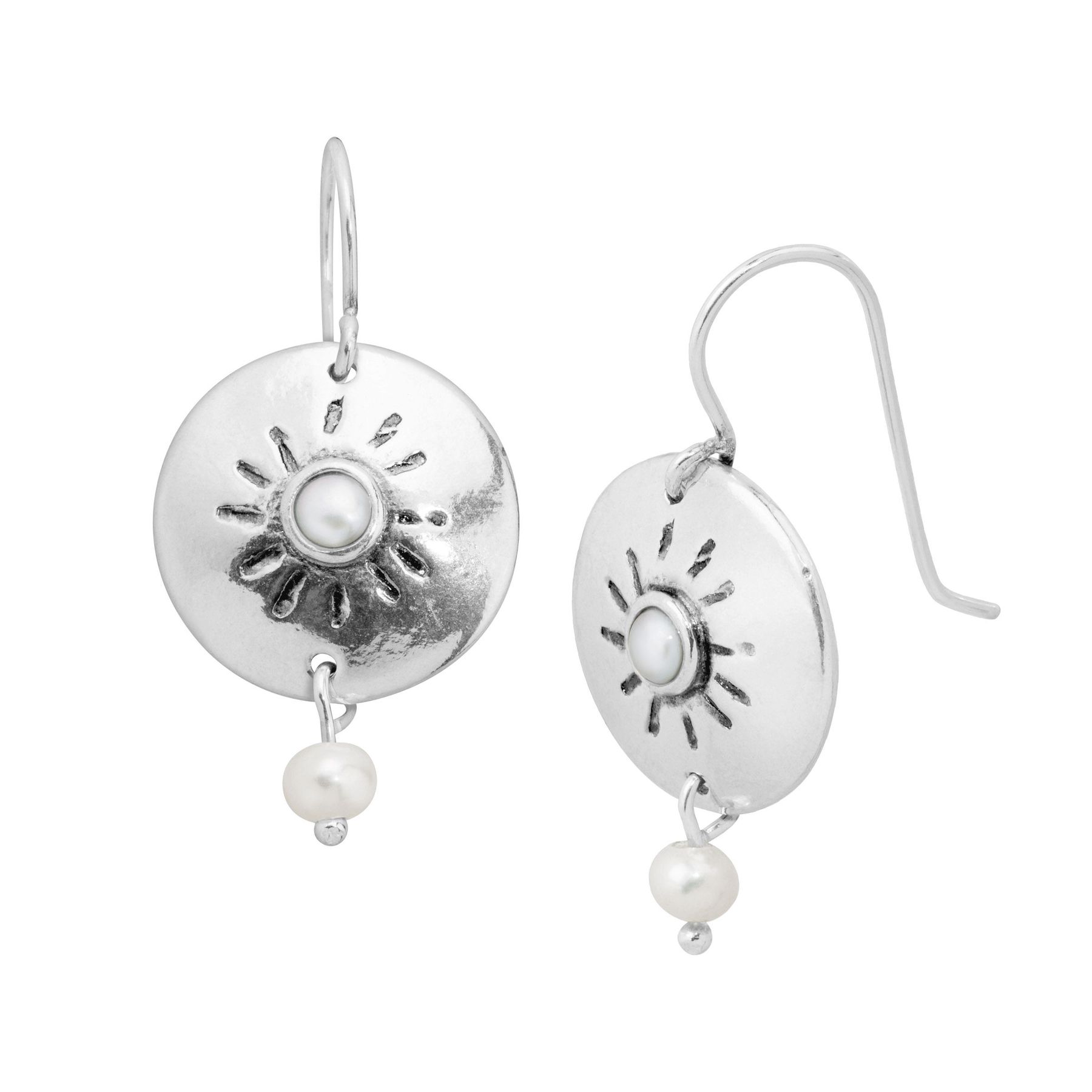 Silpada Sand Dollar 4 5 Mm Freshwater Pearl Drop Earrings In Sand Dollar Earrings