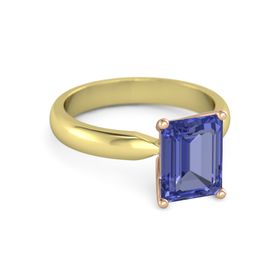 Emerald-Cut Ara Ring (9mm gem)