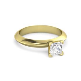 Princess-Cut Lisa Ring (5mm gem)